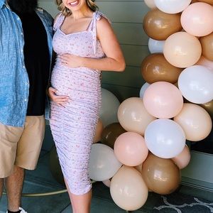 Lavender Floral Sleeveless Ruched Maternity Midi Dress
